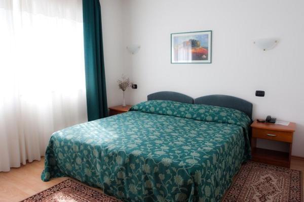 Hotel Makin Novigrad Istria Cameră foto